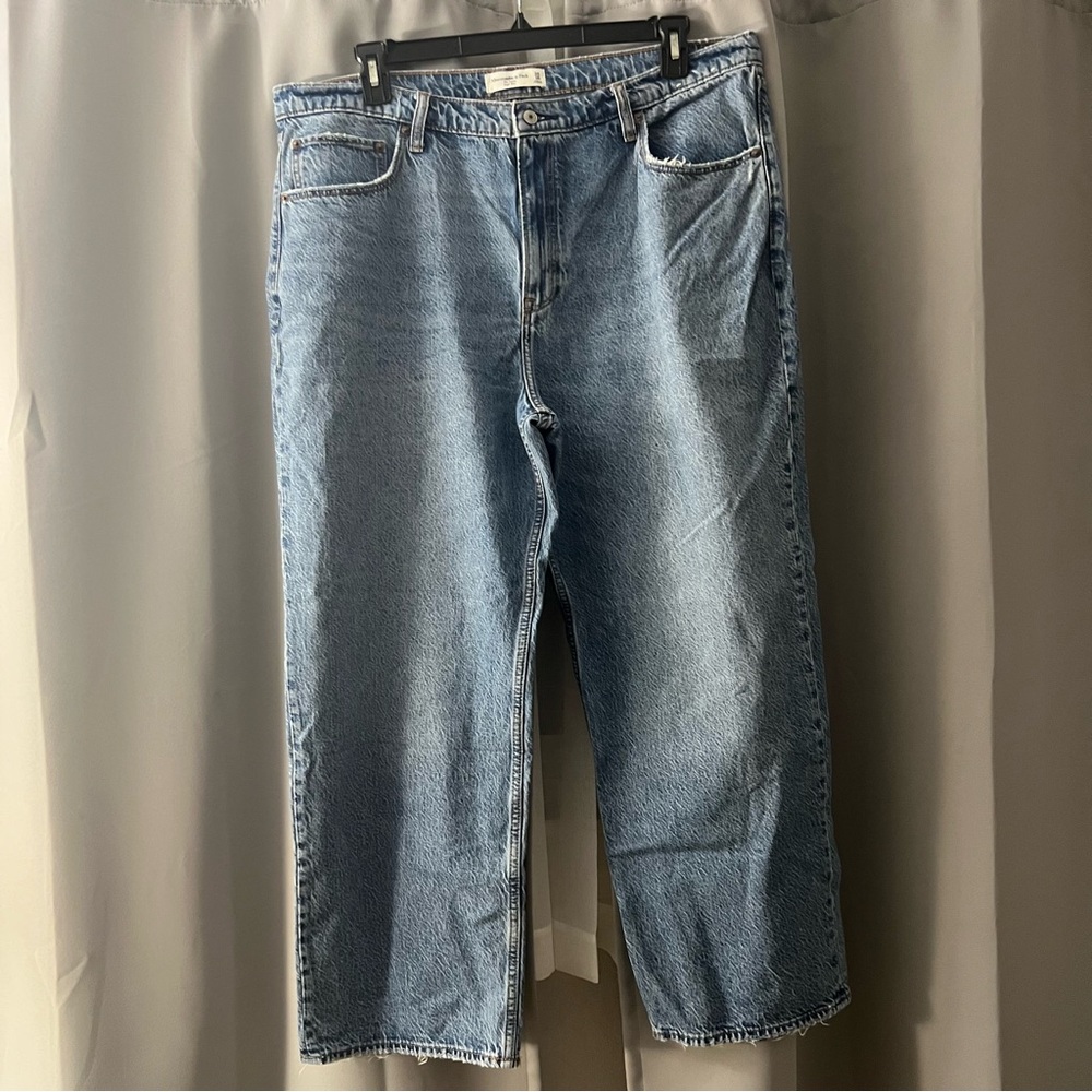 Abercrombie & Fitch Loose High Rise Women Jeans